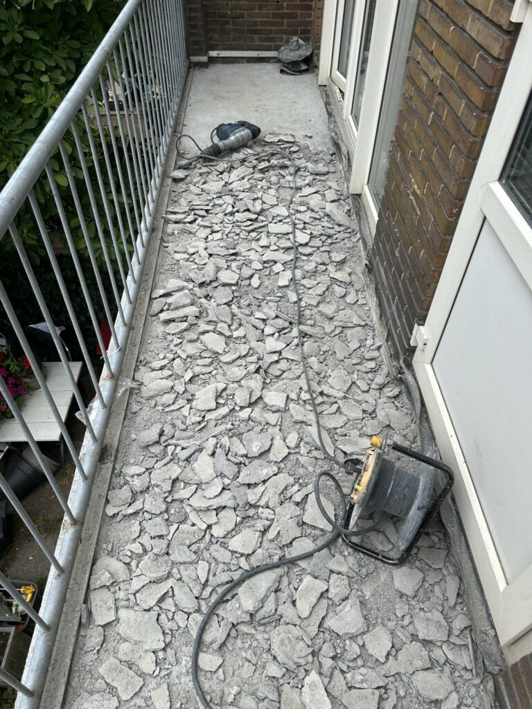 balkonrenovatie haarlem 4 balkons voor 3.jpg