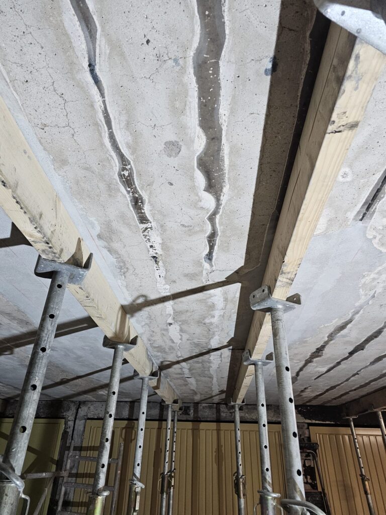 lijmwapening den haag voor 3.jpg